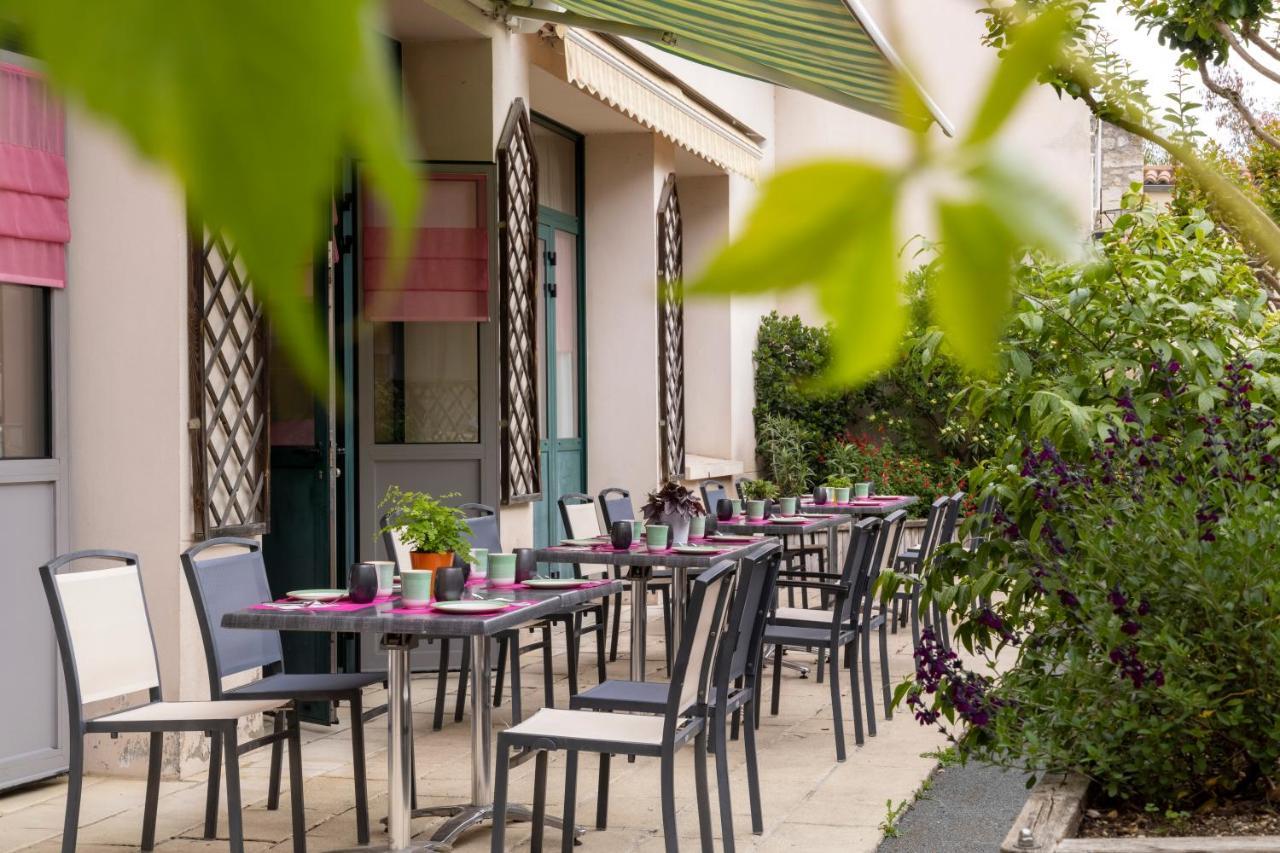 Logis Hotel-Restaurant Le Fontarabie Fontenay-le-Comte Exterior photo