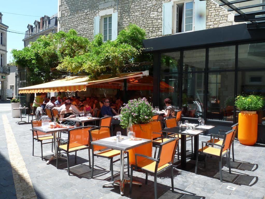 Logis Hotel-Restaurant Le Fontarabie Fontenay-le-Comte Exterior photo